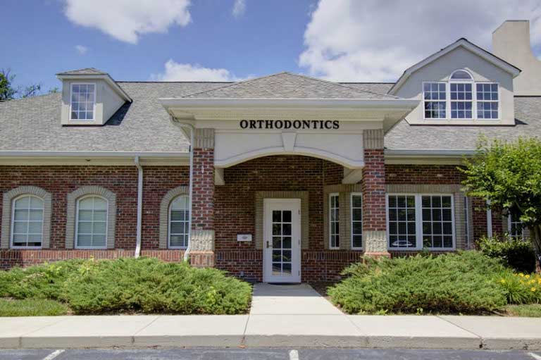 Mitchell, Bartlett & Bell Orthodontics front entrance